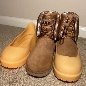 UGG Classic Maxi Toggle Bootie size 9